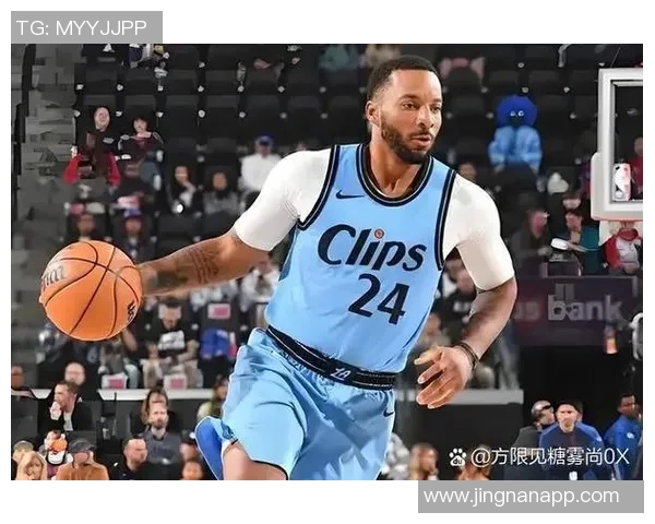 鲍威尔高效表现25分钟内砍下23分6助攻助力球队胜利