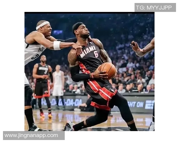 夸梅称赞詹姆斯队友实力质疑乔丹时代是否有双30分搭档